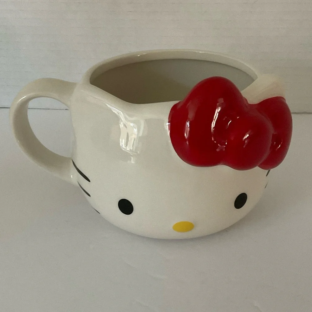 Hello‎ Kitty Red Bow Mug